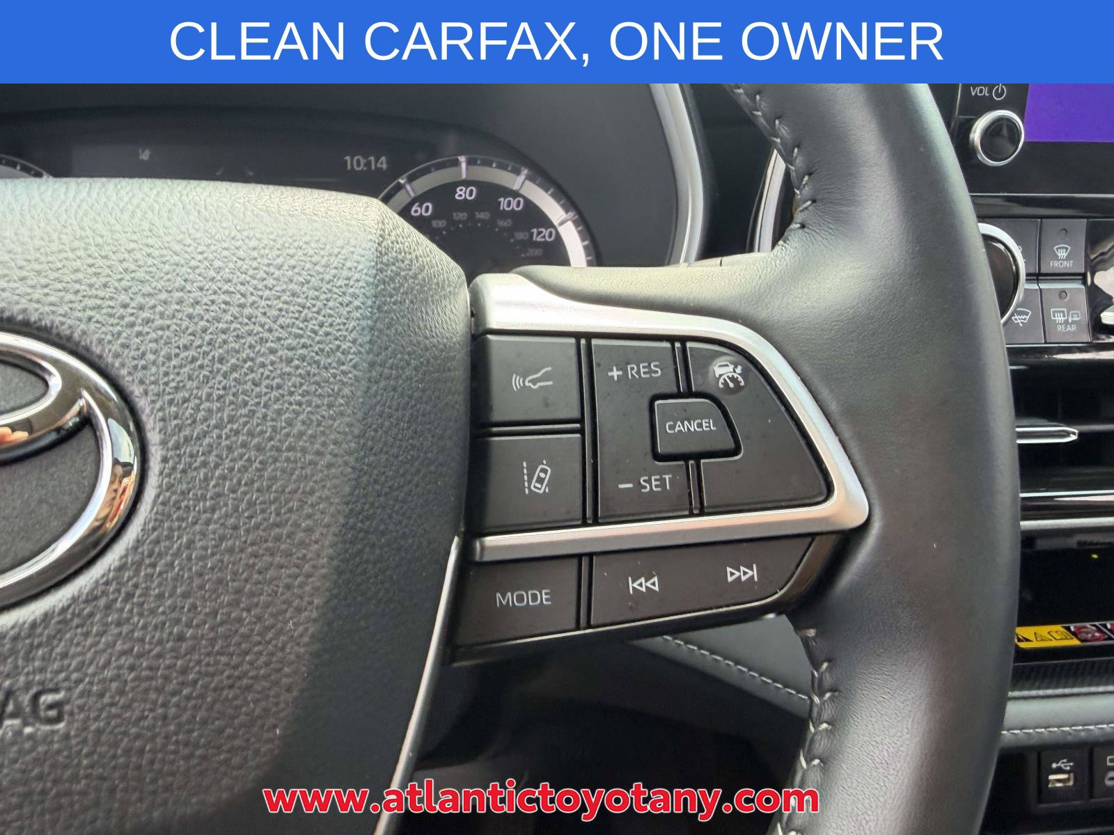 Used 2025 Toyota Highlander XLE FWD image 30