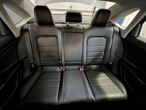 Used 2024 Volkswagen Jetta SE w/ Panoramic Sunroof Package image 28