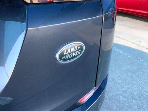 Used 2020 Land Rover Range Rover Evoque SE image 10