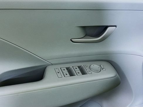 Used 2024 Hyundai Kona SEL FWD image 10
