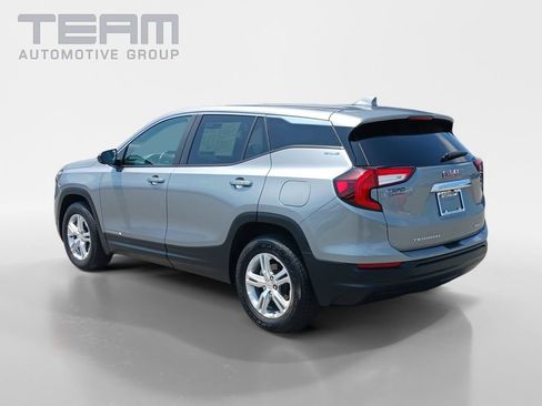 Used 2024 GMC Terrain SLE AWD/4WD image 5