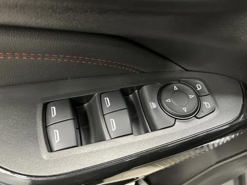 Used 2024 Chevrolet Trax RS w/ Sunroof Package image 27