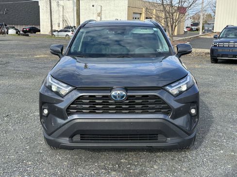 Used 2023 Toyota RAV4 XLE Premium image 3