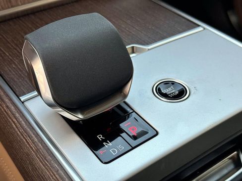 New 2026 Land Rover Range Rover SE image 25