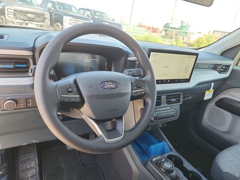 New 2025 Ford Maverick XLT FWD image 10