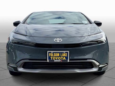 New 2026 Toyota Prius XLE image 3