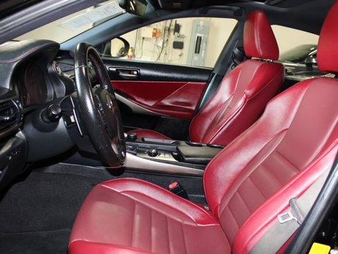 Used 2019 Lexus IS 300 F Sport w/ F Sport Package RWD image 27