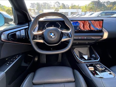 Certified 2025 BMW X3 xDrive30i image 6
