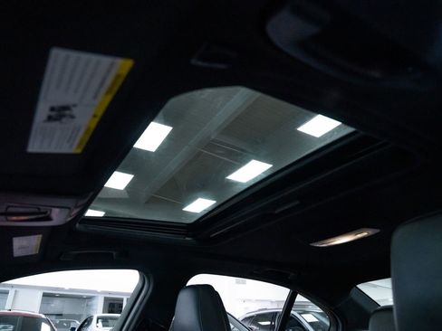 Used 2016 BMW M3 RWD image 19
