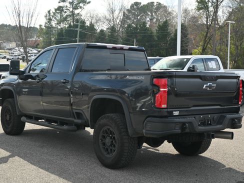 Used 2024 Chevrolet Silverado 2500 ZR2 w/ ZR2 Bison Edition image 11