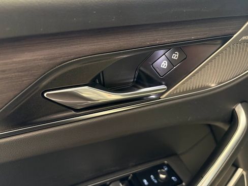 Used 2022 Jaguar F-PACE S AWD/4WD image 37