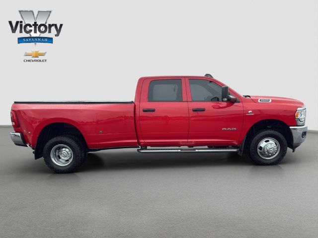 Used 2022 RAM 3500 Tradesman w/ Chrome Appearance Group AWD/4WD image 8