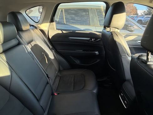 Used 2017 MAZDA CX-5 Touring w/ Preferred Equipment Package image 5