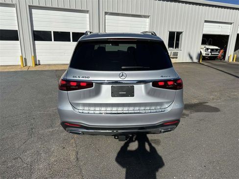 Used 2025 Mercedes-Benz GLS 450 4MATIC image 6