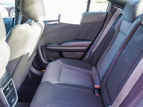 Used 2022 Dodge Charger SXT image 19