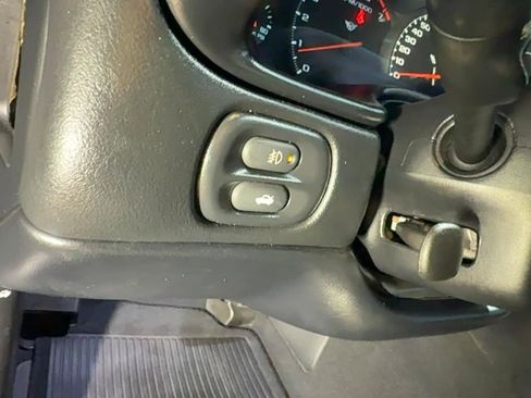 Used 1998 Chevrolet Corvette Convertible w/ Memory Pkg RWD image 21