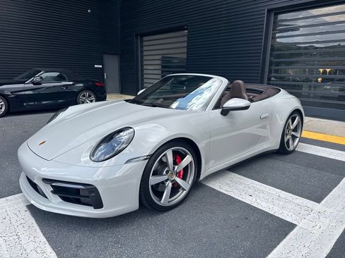 Certified 2020 Porsche 911 Carrera 4S AWD/4WD image 1