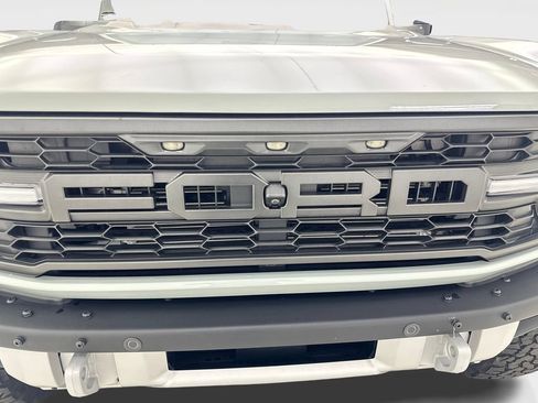 Used 2024 Ford Bronco Raptor w/ Interior Carbon Fiber Pack 6 AWD/4WD image 24