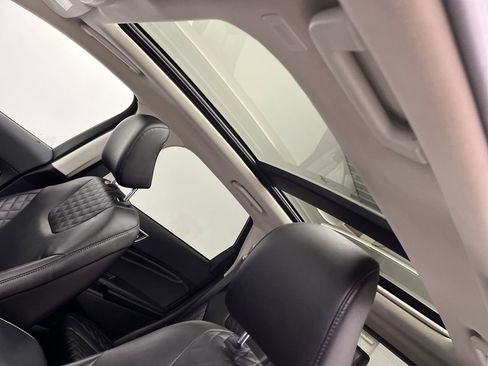 Certified 2024 Ford Edge Titanium w/ Equipment Group 301A image 7