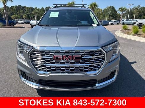Used 2023 GMC Terrain Denali AWD/4WD image 2