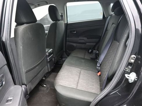 Used 2024 Mitsubishi Outlander Sport LE image 11