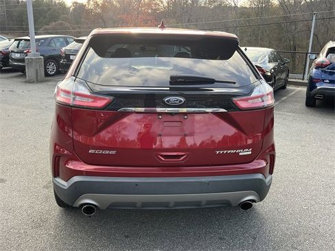 Used 2019 Ford Edge Titanium image 6