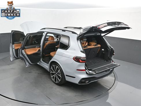 Used 2024 BMW X7 xDrive40i w/ Executive Package AWD/4WD image 56