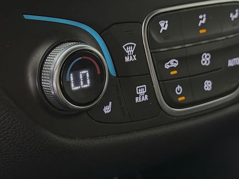 Used 2023 Chevrolet Equinox RS image 24