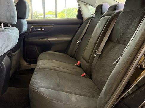 Used 2015 Nissan Altima 2.5 S w/ Special Edition Package FWD image 16