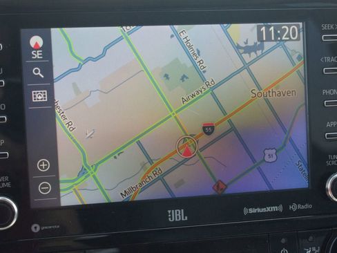 Used 2022 Toyota Highlander Limited FWD image 7