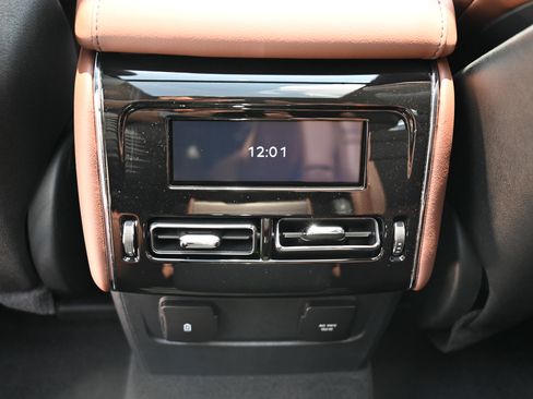 Used 2026 Lincoln Aviator Reserve AWD/4WD image 44