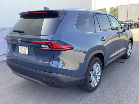 New 2026 Toyota Grand Highlander AWD image 3