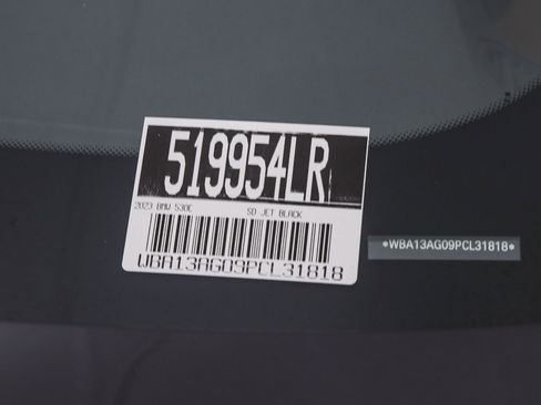 Certified 2023 BMW 530e w/ Convenience Package image 30