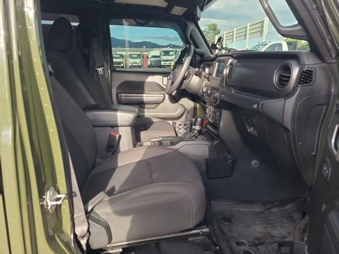 Used 2023 Jeep Gladiator Sport AWD/4WD image 29