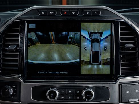 Used 2022 Ford F350 Platinum image 25