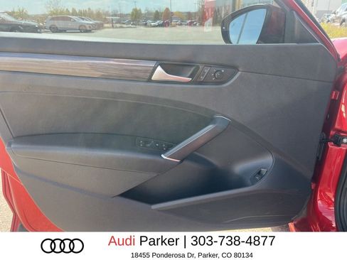 Used 2020 Volkswagen Passat 2.0T R-Line FWD image 8