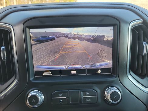 Used 2020 GMC Sierra 1500 AT4 w/ AT4 Premium Package image 16