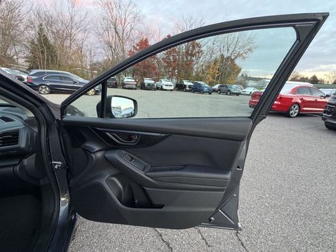 Used 2017 Subaru Impreza 2.0i image 25