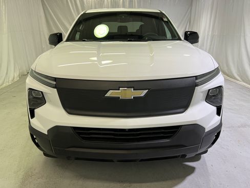 Used 2024 Chevrolet Silverado EV W/T image 3