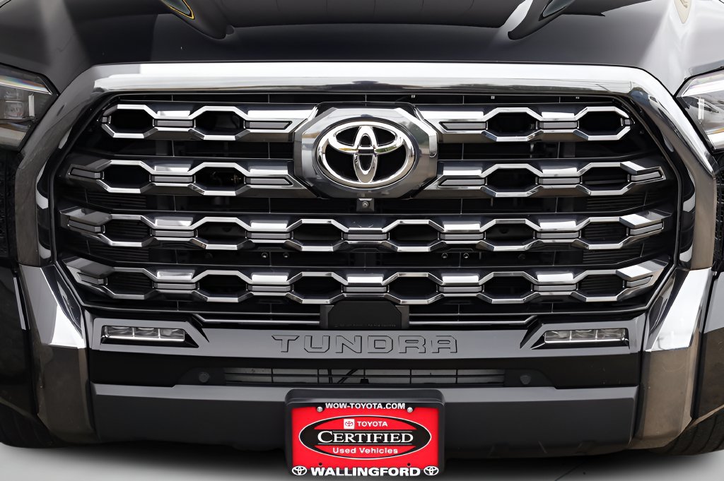 Used 2024 Toyota Tundra Platinum AWD/4WD image 6