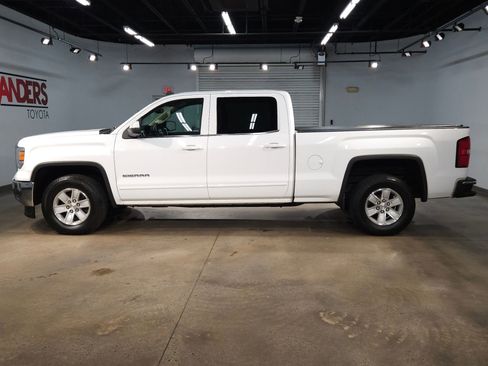 Used 2014 GMC Sierra 1500 SLE w/ SLE Value Package image 4