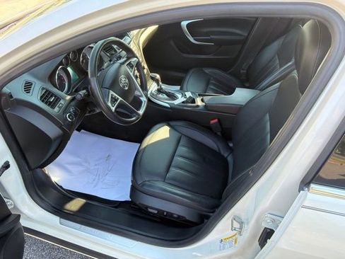 Used 2013 Buick Regal Premium FWD image 17