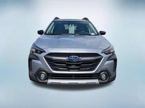 Used 2025 Subaru Outback Limited w/ Popular Package #2 AWD/4WD image 3