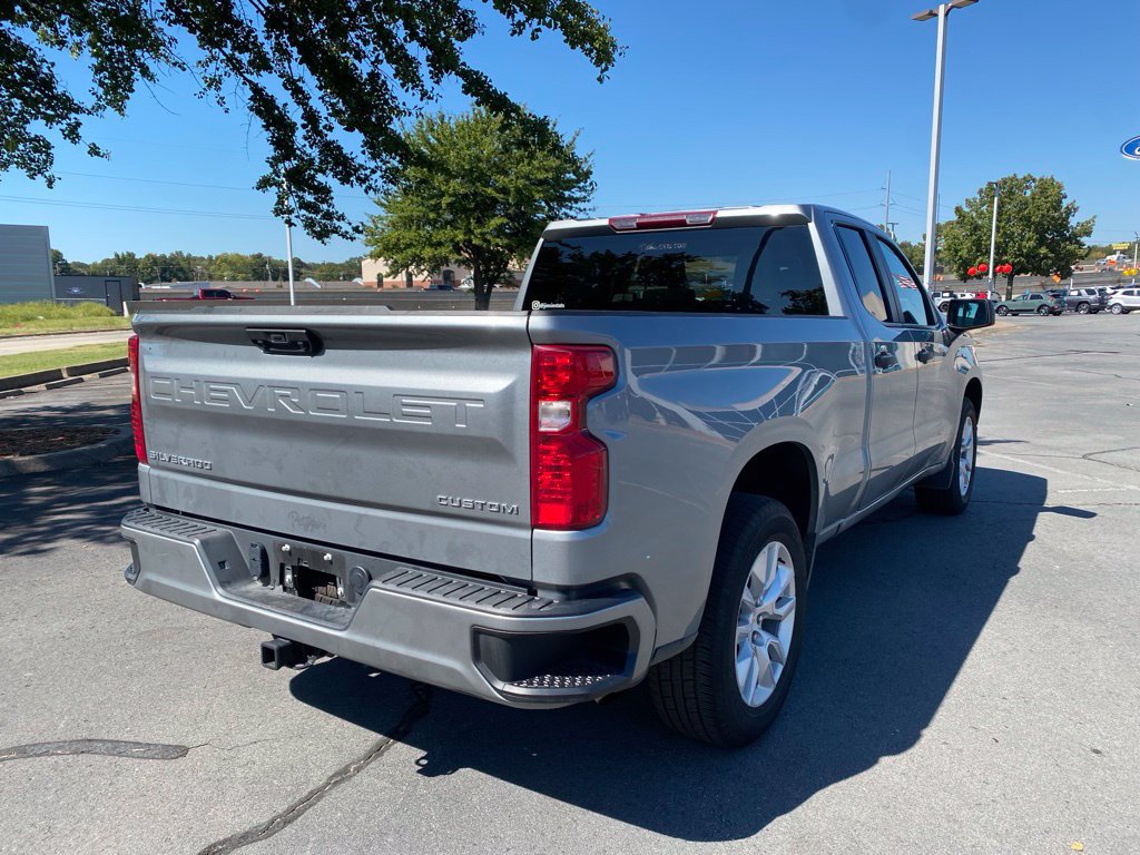 Used 2026 Chevrolet Silverado 1500 Custom RWD image 7