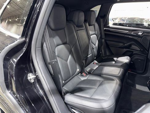 Used 2015 Porsche Cayenne S image 60