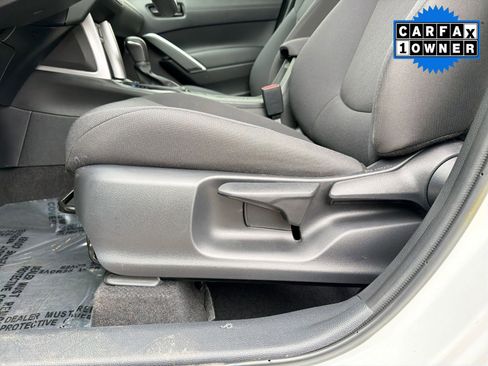 Used 2023 Toyota Corolla Cross LE image 14