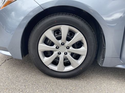 Used 2024 Toyota Corolla LE image 9