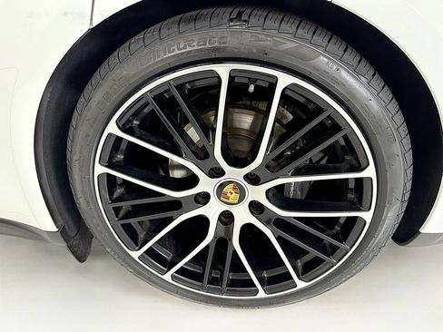 Certified 2023 Porsche Panamera Platinum Edition RWD image 31