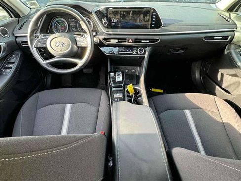 Used 2023 Hyundai Sonata SEL w/ Cargo Package image 11
