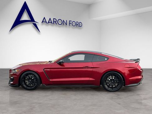 Used 2017 Ford Mustang Shelby GT350 image 2